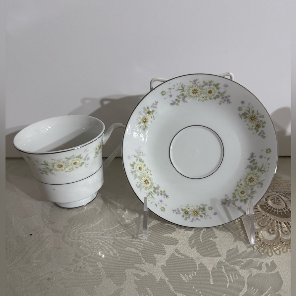 HD Fine China Tea Cup And Saucer Vintage Porcelain - Picture 2 of 4